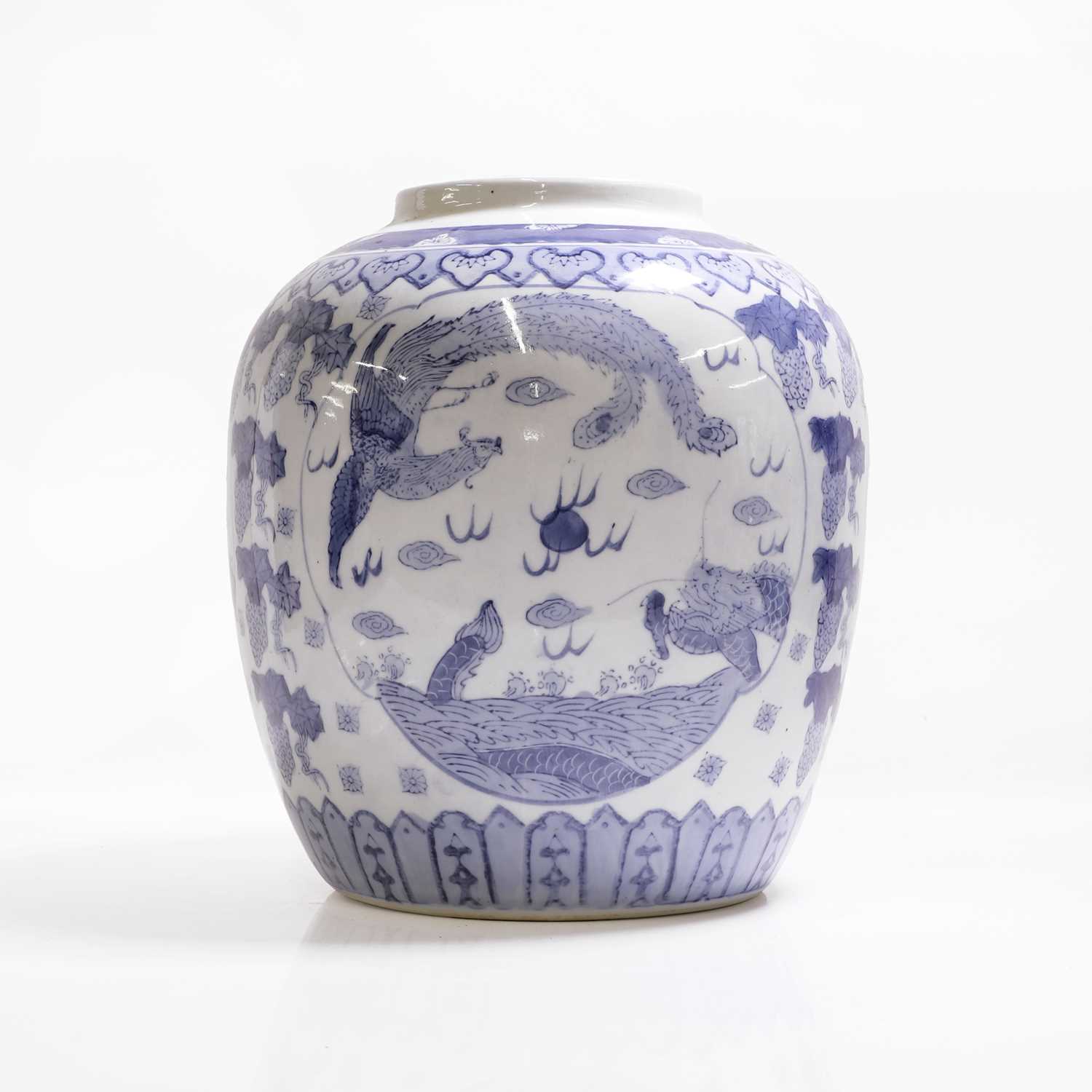 Lot 24 - A blue and white ginger jar