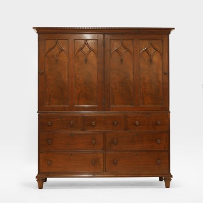 Lot 28 - A mahogany cabinet
