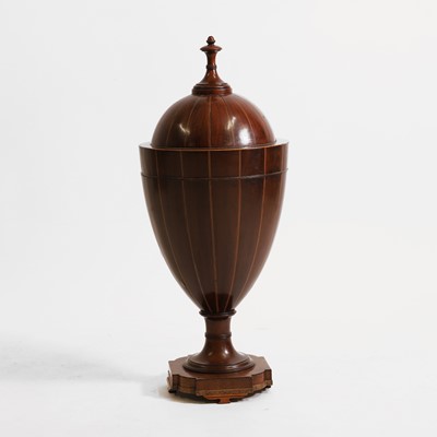 Lot 119 - A George III strung mahogany cutlery urn
