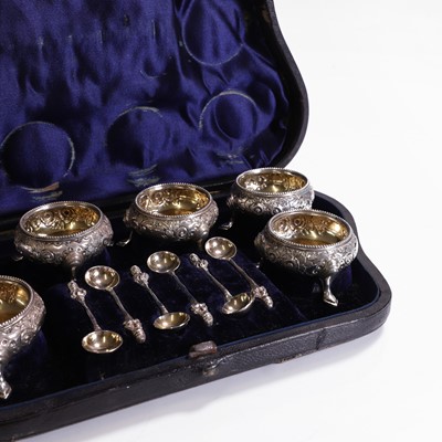 Lot 92 - A cased set of six silver salts
