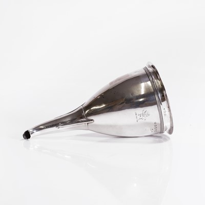 Lot 89 - A George III wine funnel