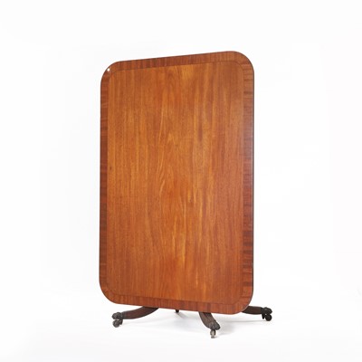 Lot 134 - A George III mahogany pedestal dining table