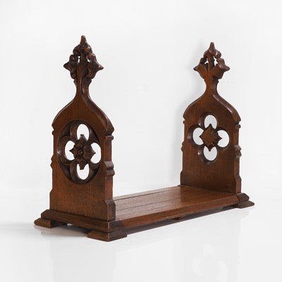 Lot 328 - A Victorian oak adjustable bookstand
