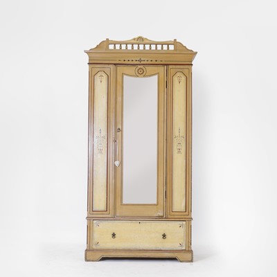 Lot 373 - A late Victorian wardrobe