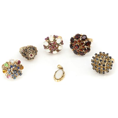 Lot 343 - A group of four Thai princess rings