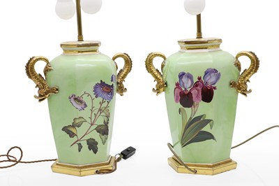 Lot 513 - A pair of ceramic table lamps