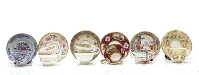 Lot 187 - A collection of twelve teacups and saucers