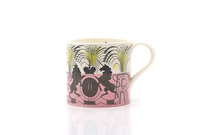 Lot 99 - A Wedgwood pottery mug