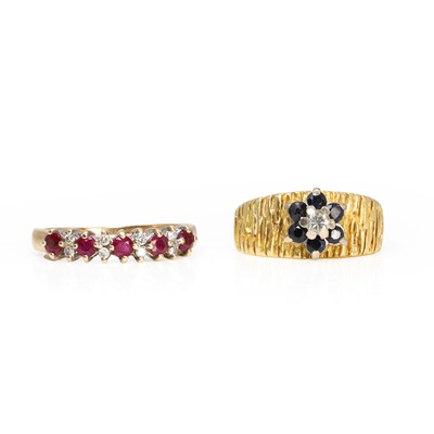 Lot 260 - Two gold gemstone set rings