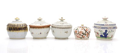 Lot 185 - A collection of five porcelain sucriers