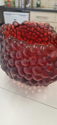 Lot 313 - A Lalique 'Coupe Framboise' glass bowl