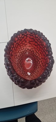 Lot 313 - A Lalique 'Coupe Framboise' glass bowl