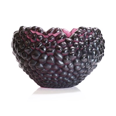 Lot 315 - A limited edition Lalique 'Coupe Framboise' glass bowl
