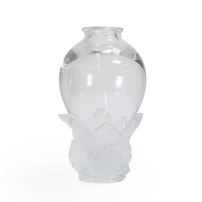 Lot 318 - A limited edition Lalique 'Pivoines' glass vase