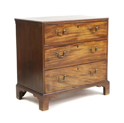 Lot 578 - A mahogany chest of drawers