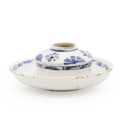 Lot 147 - A Delft pottery inkpot