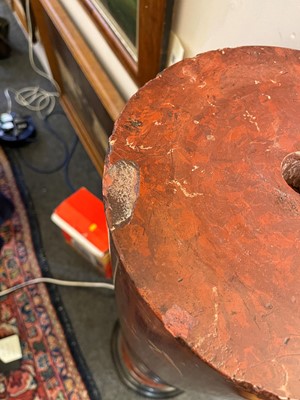 Lot 29 - An imitation rosso antico scagliola column