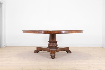 Lot 41 - A William IV mahogany breakfast/dining table