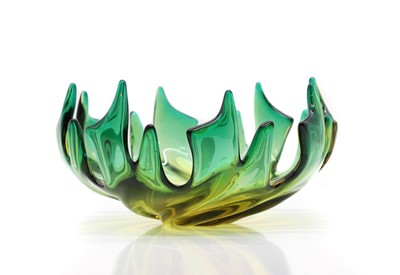Lot 220 - A Murano glass centre bowl
