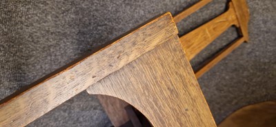 Lot 52 - An Arts and Crafts oak hall chair