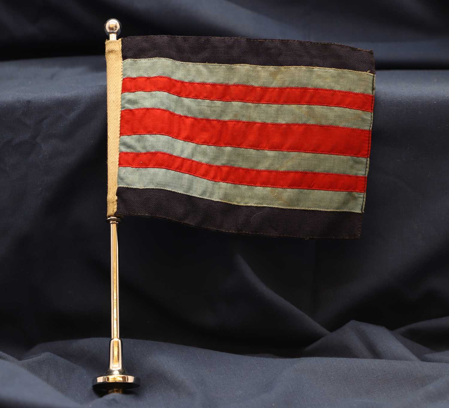 Lot 62 - Marshal of The Royal Air Force five-star rank flag car pennant