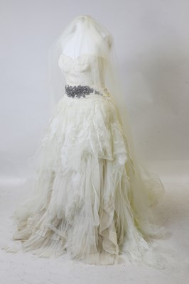 Lot 520 - A Vera Wang wedding dress and veil