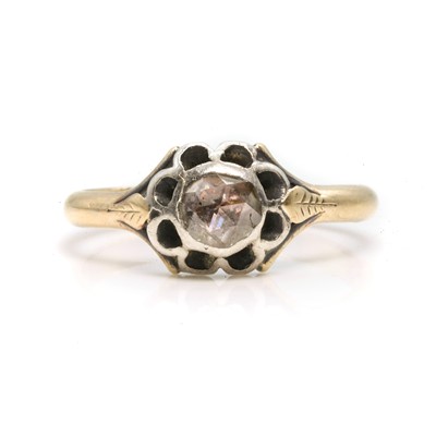 Lot 5 - An antique rose cut diamond ring