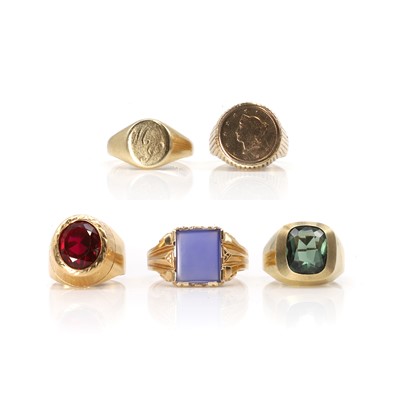 Lot 351 - A group of five signet rings