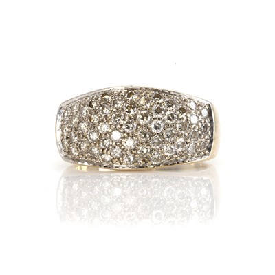 Lot 89 - A 9ct gold diamond dress ring