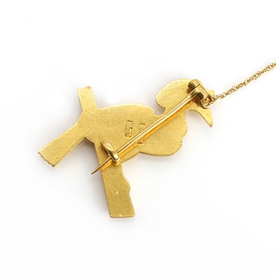 Lot 117 - A gold Hornbill bird brooch