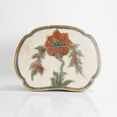 Lot 2 - A Chinese sancai-glazed pottery pillow