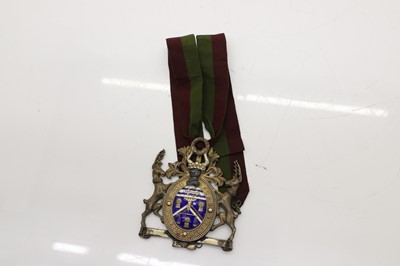 Lot 78 - A silver gilt masonic medal