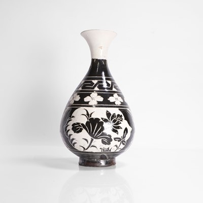 Lot 25 - A Chinese Cizhou ware yuhuchun vase