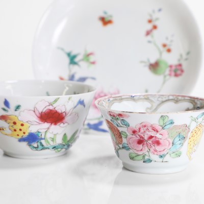 Lot 81 - A Chinese export famille rose cup