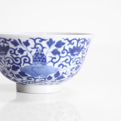Lot 59 - A Chinese blue and white bowl
