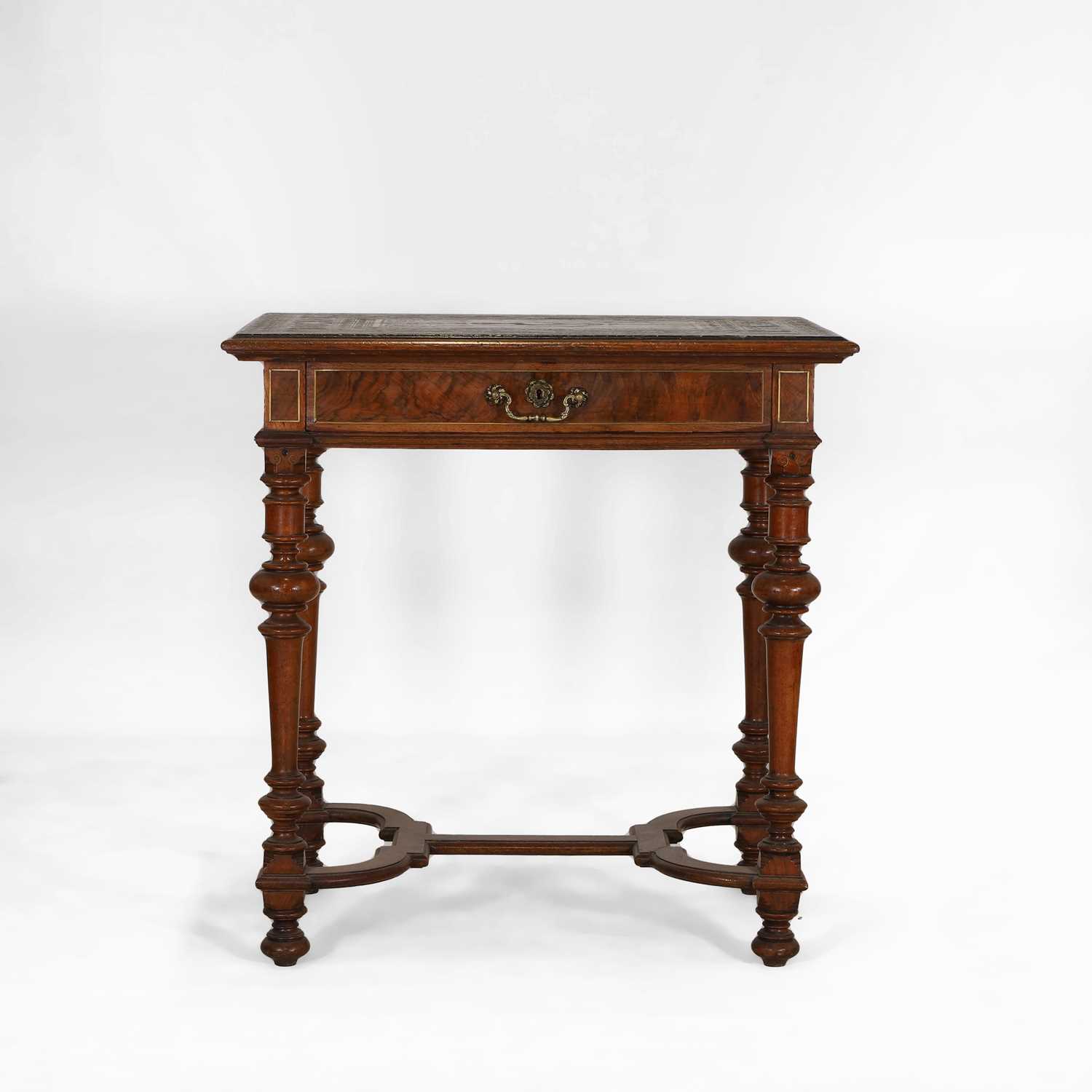 Lot 105 - A walnut side table