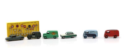 Lot 532 - A group of four diescast Dinky models