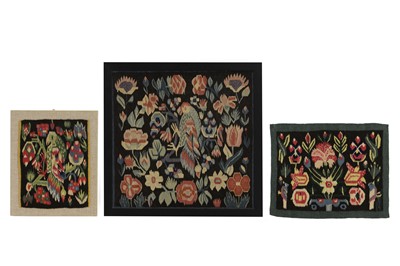 Lot 573 - Three flamskväv carriage cushion covers