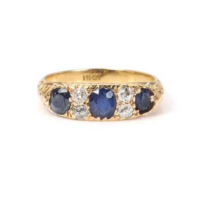 Lot 36 - A Victorian sapphire and diamond ring