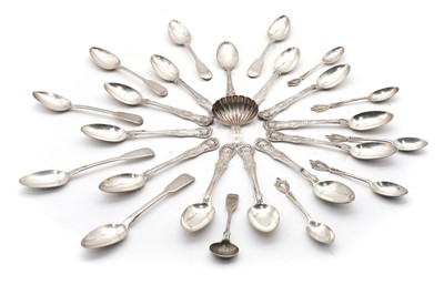 Lot 29 - A collection of silver teaspoons