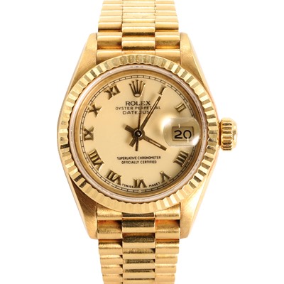 Lot 360 - A ladies' 18ct gold Rolex Oyster Perpetual Datejust, c.1989