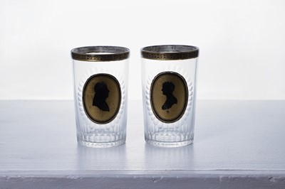 Lot 397 - A pair of Zwischengoldglas glass beakers