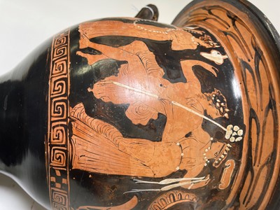Lot 379 - An Attic red-figured terracotta bell krater