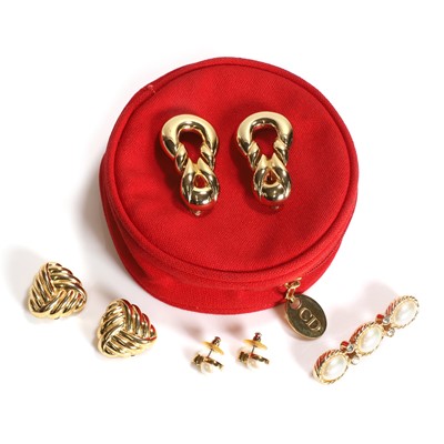 Lot 353 - A small group of Christian Dior costume jewellery