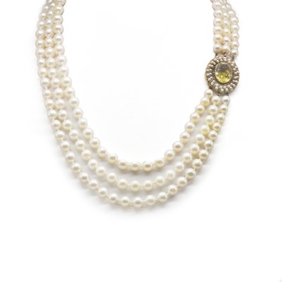 Lot 172 - A three row cultured pearl necklace