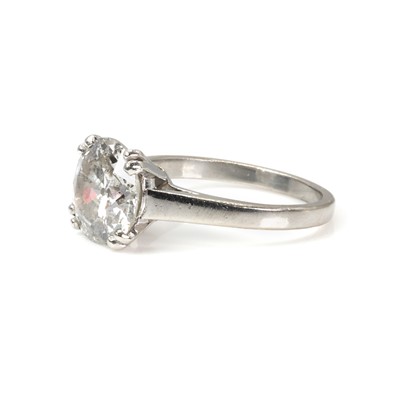 Lot 1110 - A single stone diamond ring