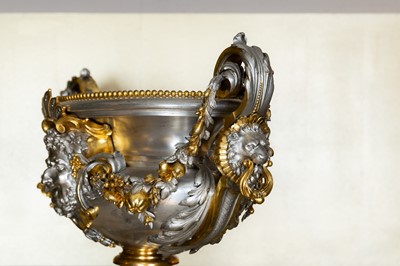 Lot 27 - A baroque-style silvered bronze urn in the manner of Ferdinand Barbedienne