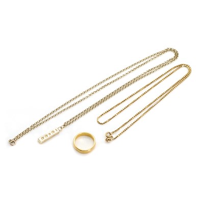 Lot 285 - A small group of gold jewellery