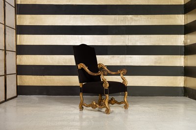 Lot 378 - A Louis XIII-style giltwood throne chair
