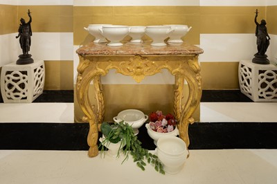Lot 385 - A collection of glazed stoneware soup tureens